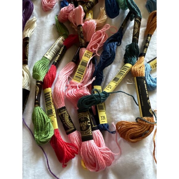 DMC Embroidery Floss Collection Assorted Colors 100% Cotton 50+ Craft Thread Fo - Picture 14 of 16